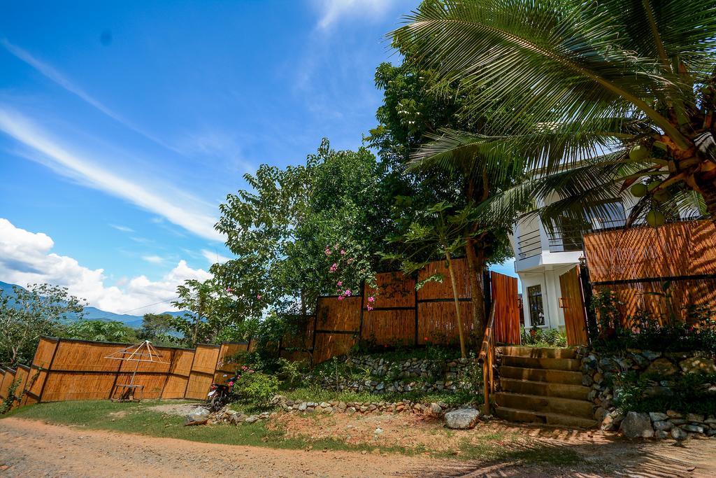 Hilltop Pool And Villa Puerto Princesa Exterior foto