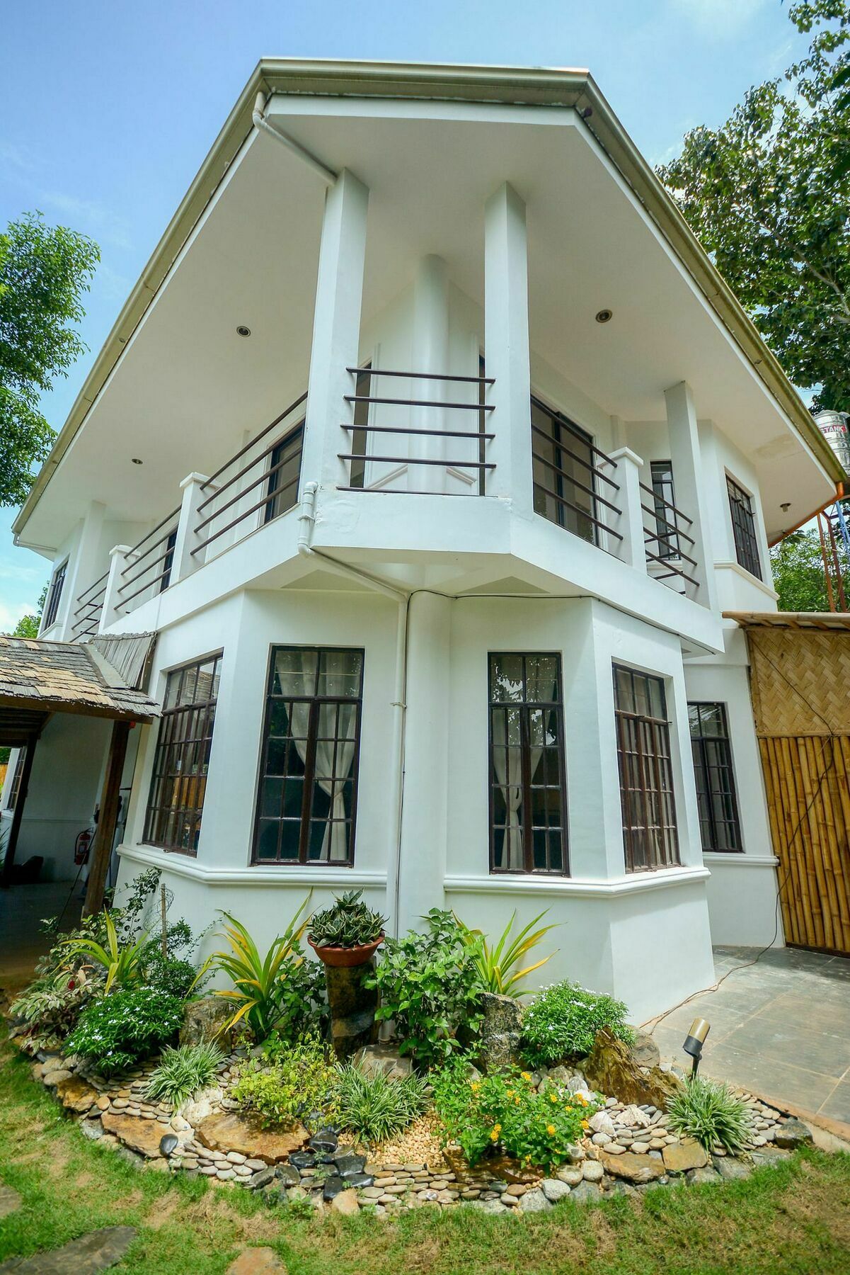 Hilltop Pool And Villa Puerto Princesa Exterior foto